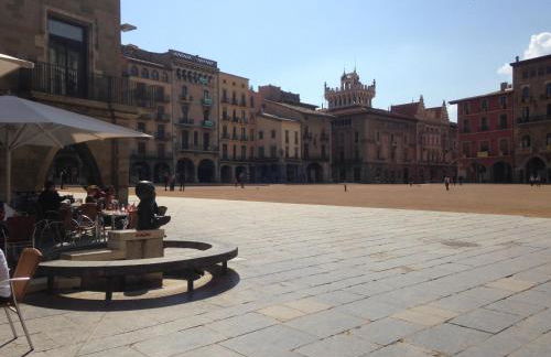 Apartaments Vicus 1 con vistas a la Plaza Mayor de Vic - Photo 21