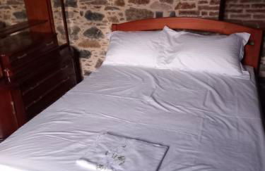 Malama's House - Photo 11