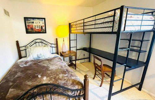 Longview Lake Getaway 4-Bedroom house - Foto 24