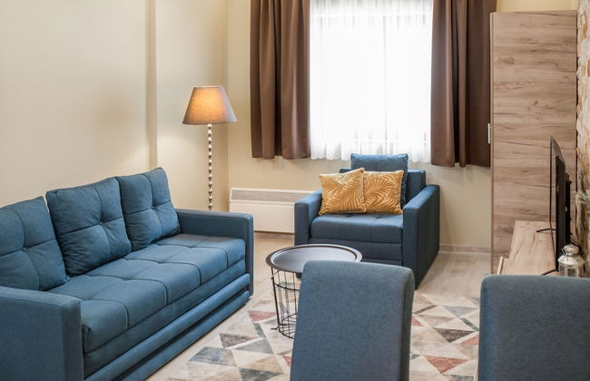 Sky Cabin Apartments - Photo 36