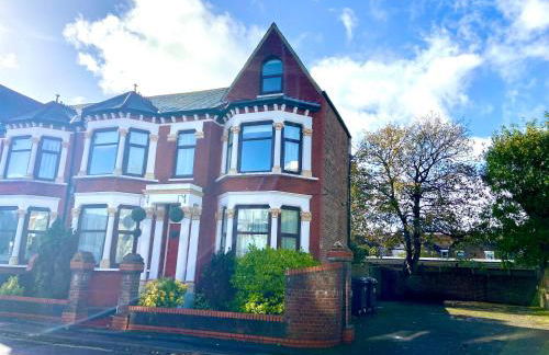 Stoke villas - Photo 1