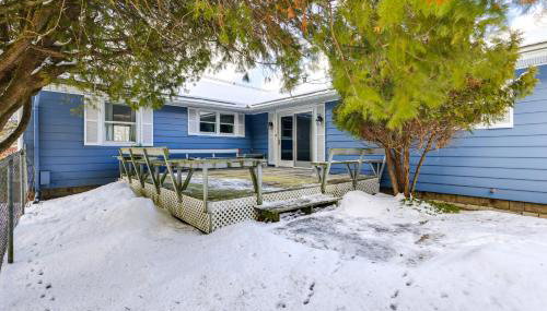 9 Mi to Lake George Village Home in Queensbury - Foto 3