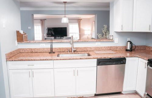 Cozy Springfield Townhome , WIFI , Pet Friendly - Foto 37