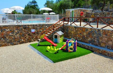 Agriturismo Monte Acuto - natura, mare & relax in piscina - Foto 3