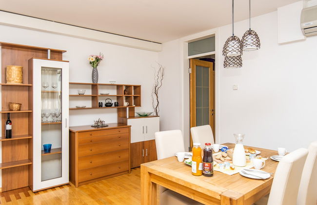 Modern 2bdr Apartment in the Center- Free Parking - Foto 13