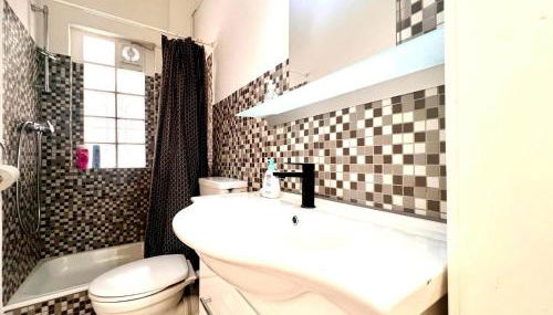 Zentrales Apartment mit Küche und Wlan, Nähe Essen Messe und Hbf - Foto 5, Shower