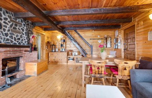 Beautiful Home In Samobor With Kitchen - Photo 27