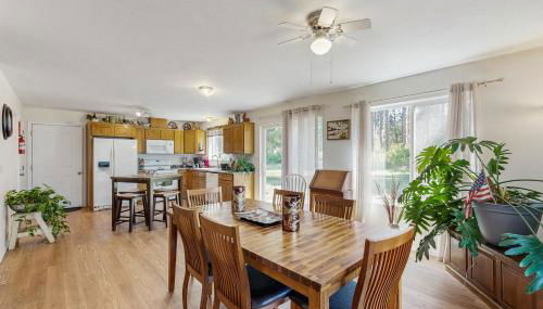 1 Mi to Boat Launch Lake-View Chiloquin Retreat - Foto 1