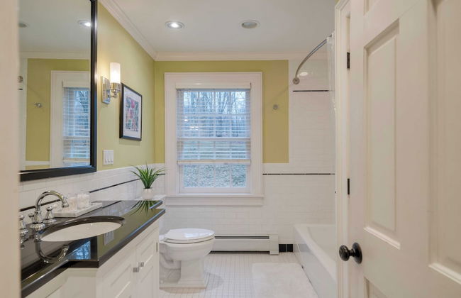 Secluded Berkshires Estate + Private Pond/pool,theater, Gym Sunny Pond - Foto 16