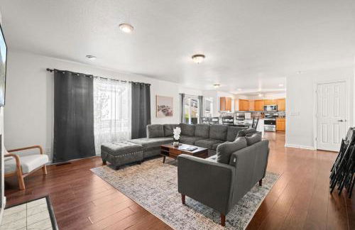 Spacious SIX Bedroom, Great Location - Foto 19