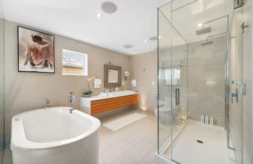 5BR 5BA Architectural Estate-Theatre Gym Rooftop - Foto 41