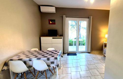 APPARTEMENTS DANS VILLA EN REZ DE JARDIN - Foto 31