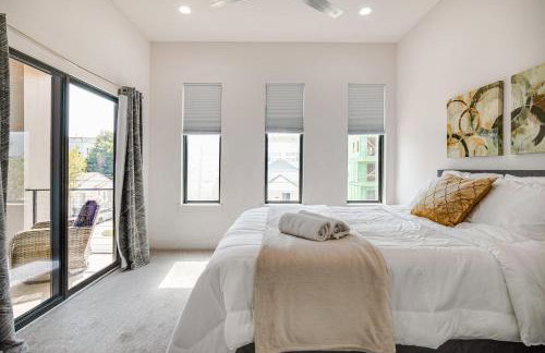 Uptown Modern with Private Patio & 1Gbps Wi-Fi - Foto 29