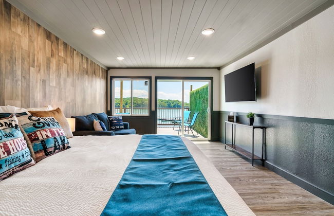 The Lodge at Lakeside - Photo 12