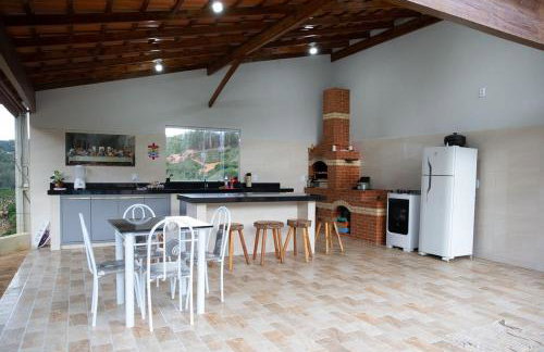 Casa de Campo com Vista, Piscina e Churrasqueira - Foto 16