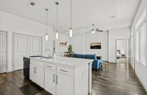 Austin Luxury 2BR 2B with Pool & FREE Parking - Foto 10