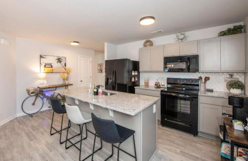 Cozy Coastal Home Near Beaches, Shops, Restaurants - Foto 8