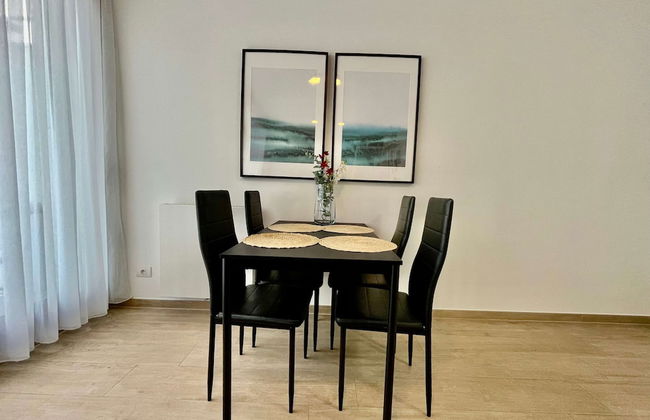 Modern 1BR Near Diamond District by Oneluxstay - Foto 17