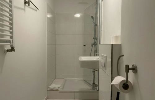 Modernes 1-Zimmer Apartment mit 2 Einzelbetten in Offenbach bei Frankfurt - Foto 4