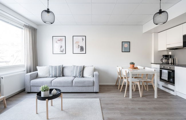 2BR Downtown Home with Balcony & BEST Location - Foto 13