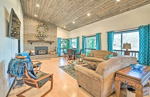 Mountain Escape - 7 Miles to Mission Ridge Resort! - Photo 1