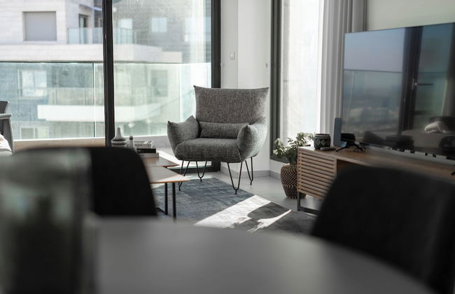 Stunning Sea View 4 BR Apt - Photo 7