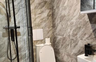 Ensuite Studio Flat Crawley-Gatwick - Foto 9