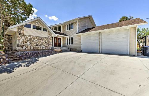 Cedar City Family Home with Game Room and Yard! - Foto 1