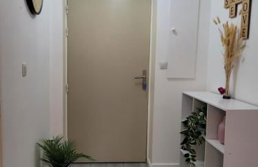 Cocooning House 212 Suite COSY SUNSHINE appartement Aeroport Paris Roissy CDG et Parc Asterix - Foto 13