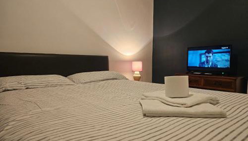 Rosag 4- Bedroom Guest House Rainham - Foto 2