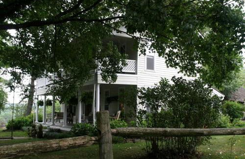 Secluded Country Cabin Rental with Beautiful Garden Space near Fayetteville, Arkansas - Foto 13