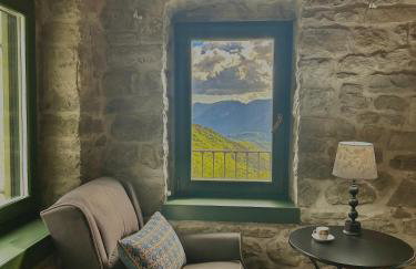 Waterfall Kataraktis Vatatsi - Foto 22