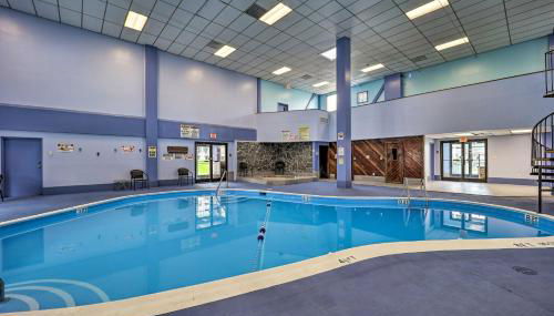 Hike, Golf and Ski Beech Mtn Condo with Resort Perks! - Foto 2