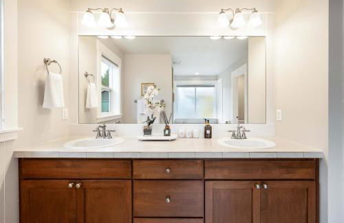 Redmond Modern 3BR Retreat Near Microsoft - Foto 35