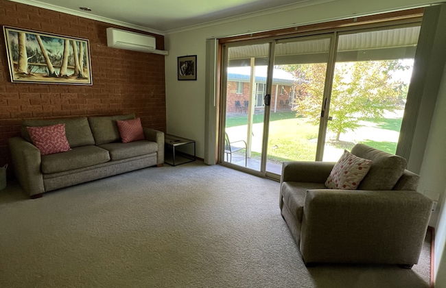 Greenways Holiday Units - Photo 8