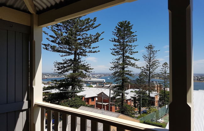 Newcastle Short Stay Apartments - Vista Apartment - Photo 19