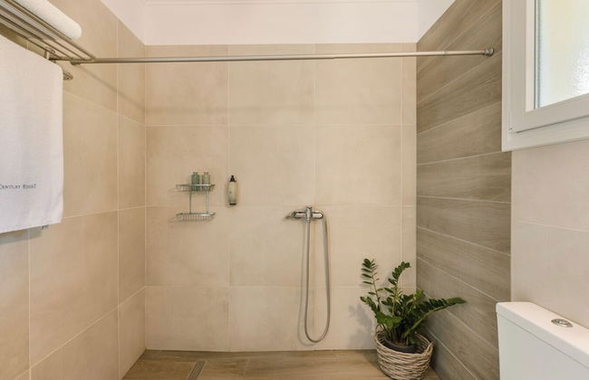 Century Resort - Photo 79