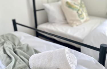 Carlton House - Photo 35