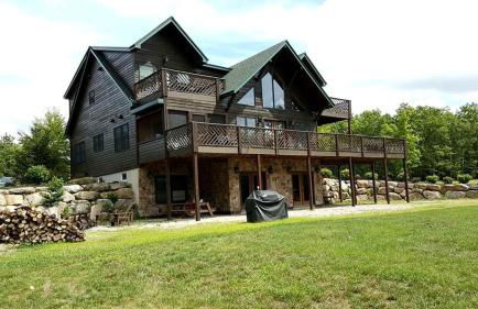 Impressive Cabin Rental for Large Groups in Au Sable Forks, New York - Foto 1