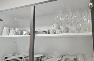 Modern Homes - Voll ausgestatte Wohnung - Balkon - Hotelbetten - 4K TV - WLAN - Photo 7