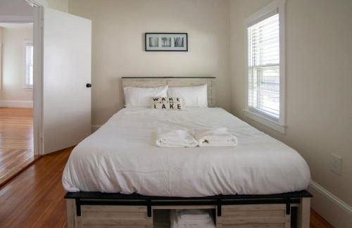 Lakeview Getaway with Hot Tub - Foto 15