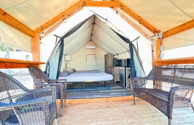 Son's Rio Cibolo - Glamping Cabin K - Foto 65