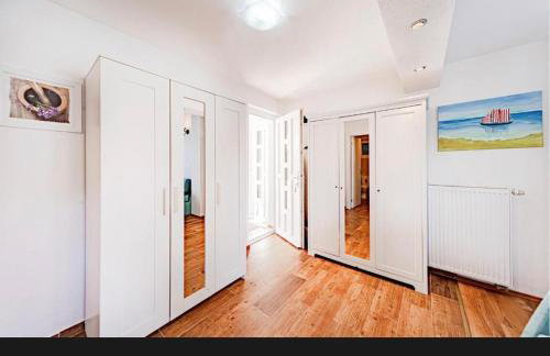 Koko's home - Photo 14