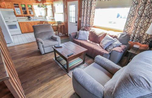 Lakefront Cottages 4 & 5 - 6BR Retreat for 12 - Foto 11