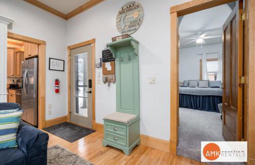 Lake Life Getaway - Condo near downtown! - Foto 13