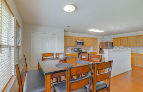 7 Mi to Downtown Baytown Spacious Home with Yard - Foto 6