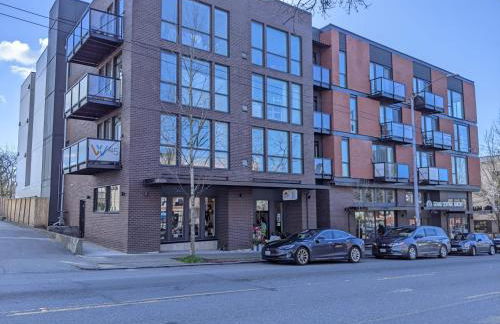 A premier smart condo with parking - Foto 22