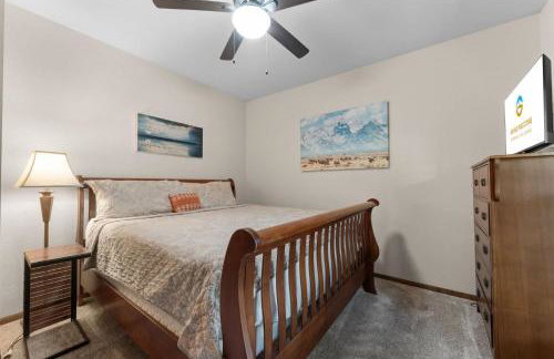 Hickory Hideaway with Communal Pool Access - Photo 47