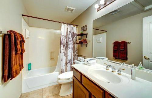 Pool and Hot Tub Home Near Peoria Sports Complex! - Foto 21