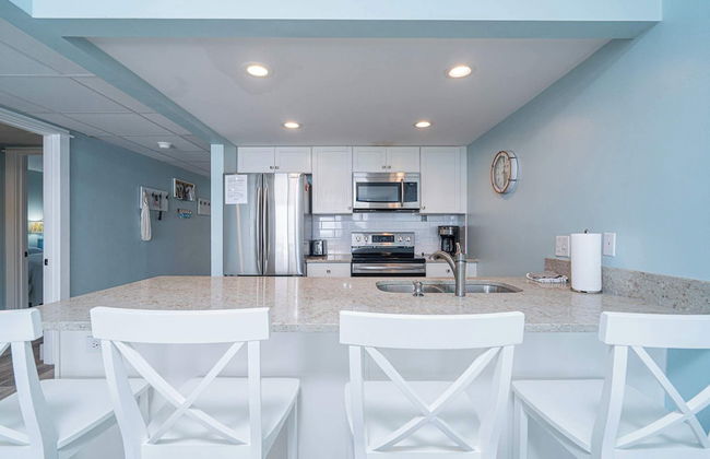 Edgewater Oasis Gorgeous Resort Condo on Beach! - Foto 6